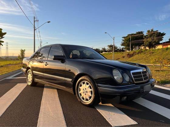 MERCEDES-BENZ E 230 2.3 ELEGANCE GASOLINA 4P AUTOMÁTICO MERCEDES-BENZ E 230 2.3 ELEGANCE GASOLINA 4P AUTOMÁTICO